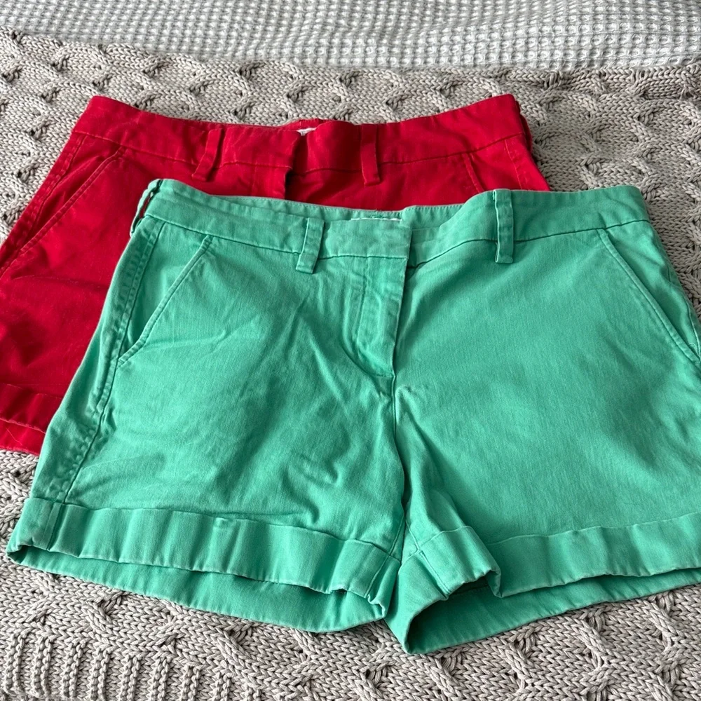 Market & Spruce Red and Green Women's Shorts - Picture 2 of 6